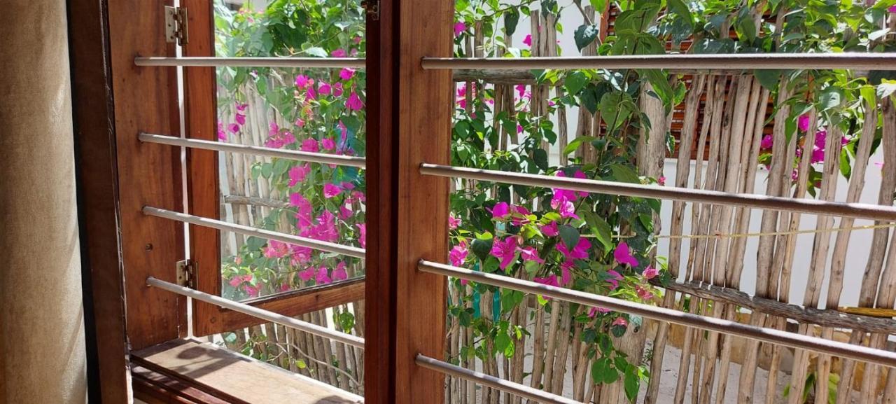 Moyo Apartment Пвани Мчангани Екстериор снимка